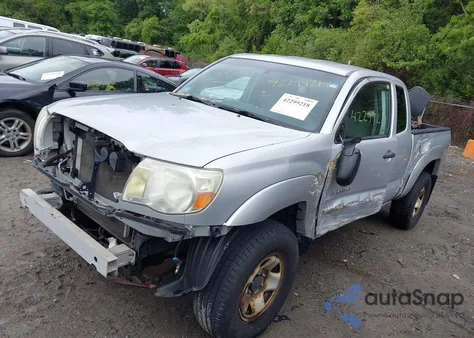 2006 Toyota Tacoma Base V6 z USA, uszkodzony, nr VIN 5TEUU42N26Z246188